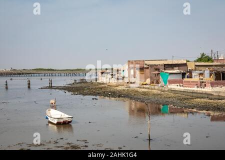 JOAL-FADIOUTH, SÉNÉGAL - novembre15, 2019 : vue sur l'île historique Fadiauth. Le Sénégal. L'Afrique de l'Ouest. Banque D'Images