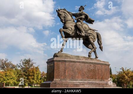 Tachkent, Ouzbékistan - 3 novembre, 2019 : monument Amir Timur. Monument à Amir Temour dans le Square Amir Timur à Tachkent Banque D'Images