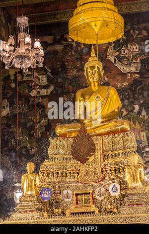 Temple Wat Pho, le bouddha couché, Bangkok, Thaïlande Banque D'Images