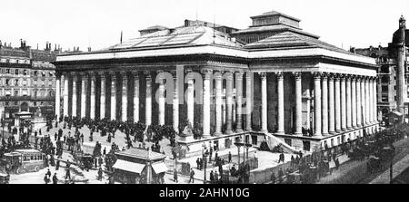 La Bourse, Paris, France, début des années 1900 Banque D'Images