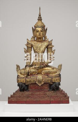 Couronné et Bejeweled Boudha sur un éléphant trône. Entre 1850 et 1900. La Birmanie. Bois laqué et doré avec de la peinture et le verre coloré Banque D'Images