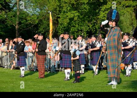 Deutschland, Niedersachsen, Peine, Stadtpark, Highland Gathering Banque D'Images