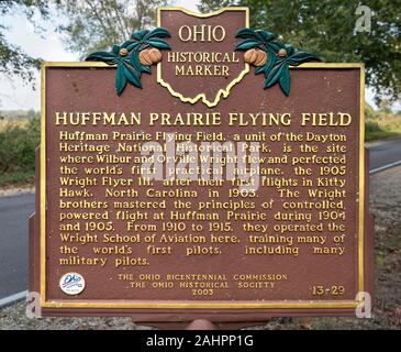 Repère historique pour Huffman Prairie Flying Field, Dayton du patrimoine aéronautique National Historical Park, Dayton, Ohio, USA. Banque D'Images