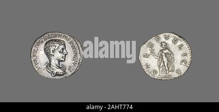 Ancienne cité romaine. Denier (pièce de monnaie) dépeignant Diadumenian. 217 AD. Rome. Avers d'argent de l'empereur buste drapé, Diadumemian rightReverse & cuirassed à gauche des marches de l'espoir avec fleur et dessin robe Banque D'Images