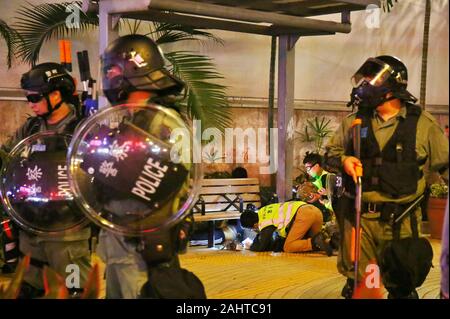 Hong Kong, Chine. 25, décembre 2019. Noël à Hong Kong est marquée par des manifestations et désobéissance civile. Banque D'Images