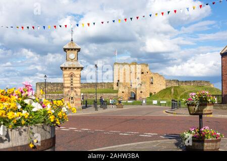 Tynemouth Priory et château, rue Front, Tynemouth, Tyne et Wear, Angleterre, Royaume-Uni Banque D'Images