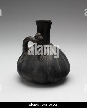 Lambayeque. Gourd-Shaped Blackware pot avec poignée de singe modélisées. 1000-1470. Côte Nord. Pigment et céramique Banque D'Images