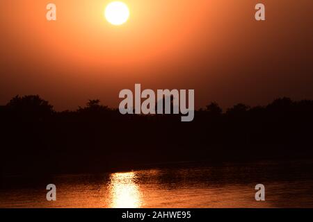 Chandigarh, Inde , Lac Sukhna, Coucher du Soleil Banque D'Images