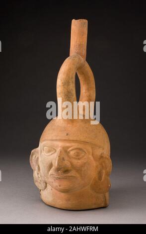Mochicas. Portrait d'un navire Figure avec gros disque Earflares. 100 BC-AD 500. La côte nord du Pérou. Pigment et céramique Banque D'Images