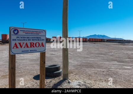 Administración de Aduana Frontera Avaroa, poste frontière bolivienne au Chili, cordillère des Andes, au sud-ouest de la Bolivie, l'Amreica Banque D'Images