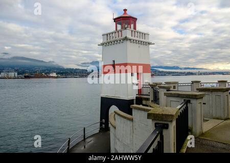 Brockton Point Lighthouse dans le parc Stanley, Vancouver, Colombie-Britannique, Canada. Banque D'Images