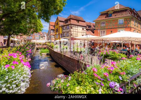 Belle vue sur la ville historique de Colmar, également connu sous le nom de la Petite Venise, Colmar, Alsace, France Banque D'Images