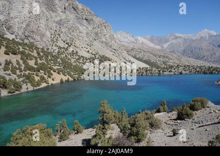 De couleur turquoise du lac Alaudin en montagnes Fann - Tadjikistan - Asie Banque D'Images