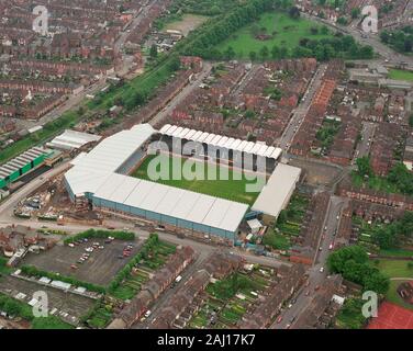 Une vue aérienne de la ville de Coventry Highfield Road terrain de football en 1994, West Midlands, Royaume-Uni Banque D'Images