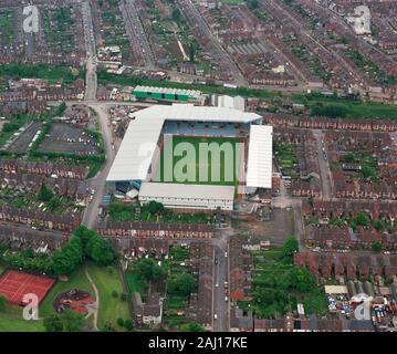 Une vue aérienne de la ville de Coventry Highfield Road terrain de football en 1994, West Midlands, Royaume-Uni Banque D'Images