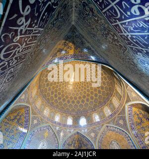 Iwan, Dome, Masjed-e Imam Mosquée, Maydam-e Iman square, Ispahan, Iran Banque D'Images