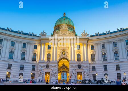 Au crépuscule de la Hofburg, Vienne, Autriche, Europe Banque D'Images