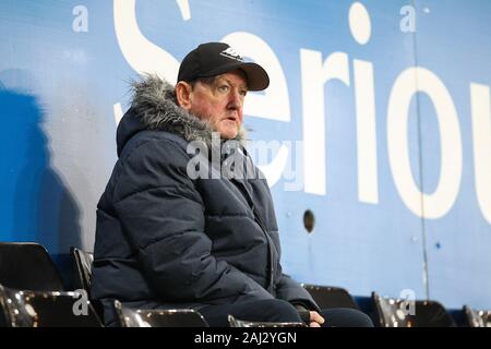 2 janvier 2020 ; stade Liberty, Swansea, Glamorgan, Pays de Galles ; English Football League Championship, Swansea City contre Charlton Athletic ; une ville de Swansea montres ventilateur son côté réchauffer - strictement usage éditorial uniquement. Pas d'utilisation non autorisée avec l'audio, vidéo, données, listes de luminaire, club ou la Ligue de logos ou services 'live'. En ligne De-match utilisation limitée à 120 images, aucune émulation. Aucune utilisation de pari, de jeux ou d'un club ou la ligue/dvd publications Banque D'Images