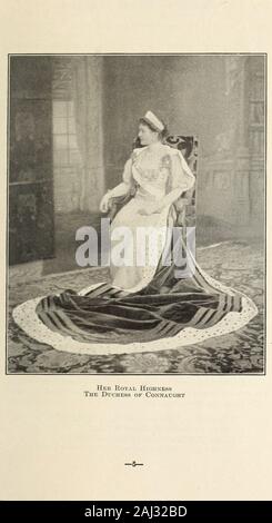 La Société de la Rose Annuelle de l'Ontario -- 1914 . Son HighnessThe Conxait htOur du duc.Gouverneur général -4-.  %{Qlije jiorietg o&t de (Dtttaria fondée 19 Février, 1913 /^X un jour d'hiver enneigé ;i quelques gatheredtogether les amateurs de rose par l'aimable autorisation de M. et Mme AllenHaines dans le salon de leur résidence sur la rue Bloor, à Toronto, et il a donné forme à une idée pratique qui longbeen avait pensé, la fondation d'une société consacrée à l'Rosealone. Ce qui suit est une citation du procès-verbal de réunion theinaugural:Toronto, le 19 février 1913. Lors d'une réunion tenue Banque D'Images