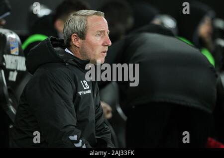 Stade Liberty, Swansea, Glamorgan, au Royaume-Uni. 2 Jan, 2020. Championnat de la Ligue de Football anglaise, Swansea City contre Charlton Athletic ; Lee Bowyer manager de Charlton Athletic - strictement usage éditorial uniquement. Pas d'utilisation non autorisée avec l'audio, vidéo, données, listes de luminaire, club ou la Ligue de logos ou services 'live'. En ligne De-match utilisation limitée à 120 images, aucune émulation. Aucune utilisation de pari, de jeux ou d'un club ou la ligue/player Crédit : publications Plus Sport Action/Alamy Live News Banque D'Images