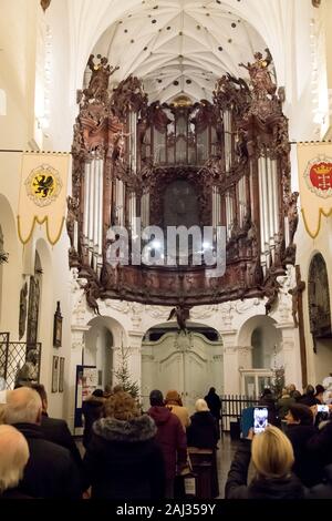 Grand orgue Rococo célèbre Oliwa gothique en brique Bazylika archikatedralna wezwaniem Trojcy Swietej pod, Najswietszej Panny Marii Swietego Bernarda (un i Banque D'Images