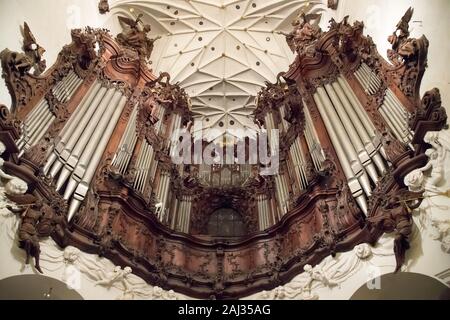 Grand orgue Rococo célèbre Oliwa gothique en brique Bazylika archikatedralna wezwaniem Trojcy Swietej pod, Najswietszej Panny Marii Swietego Bernarda (un i Banque D'Images