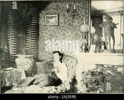 Paris d'aujourd'hui : un compte intime de son peuple, son milieu de vie, et ses lieux d'intérêt de la famille, en fonction de . l'idée française. Et ces personnes-ple constituent le vrai France. Son economicwealth ne vient pas tant d'individualfortunes comme de petites économies de themasses, et ainsi sa grande valeur artistique, scientifique mouvement andliterary n'est pas exercée de manière muchby le talent des individus comme par le vastaccumulation et méthodique de l'ob-souvent efforts scure qui maintiennent les droits de propriété intellectuelle au-mosphere tellement surchargée que chaque,puis clignote à partir de maintenant il knownby une étincelle lumineuse certains tels Banque D'Images