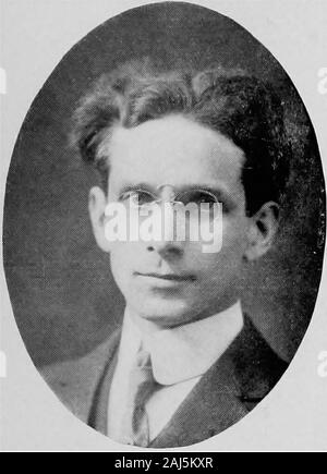 Empire state notables, 1914 . PROF. C. G. BOGERT Irofcssor Illiaca de droit, N. C. PROF. EVERETT W. OLMSTED prof, j'^angiiages romaine de littérature et tfniversily Xlliaca Cornell, N. Y, Notadi^J Empire tate.es enseignants 405. CHARI,ES MAURICE STEBBINS, éducateur, auteur, professeur lycée de garçons Brooklyn 1903-1908, Professeur de l'Université Cornell, Session d'été 1907-1909 Brooklyn, N. Y. Banque D'Images