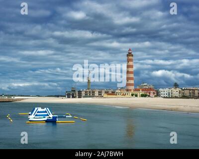 Aveiro phare à Praia da Barra Banque D'Images