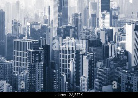 Sur les toits de la ville de Hongkong - bâtiments gratte-ciel dans le centre-ville Quartier des affaires Banque D'Images