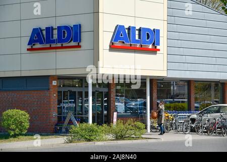 Aldi, Altglienicke, Treptow-Köpenick, Berlin, Deutschland Banque D'Images