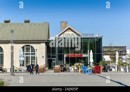 Forumplatz, Adlershof, Treptow-Köpenick, Berlin, Deutschland Banque D'Images