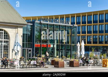 Forumplatz, Adlershof, Treptow-Köpenick, Berlin, Deutschland Banque D'Images