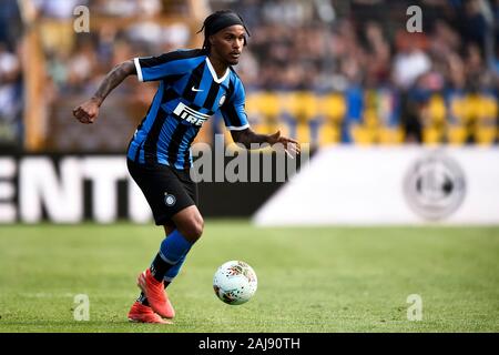 Lugano, Suisse. Juillet 14, 2019 : Valentino Lazaro du FC Internazionale en action lors de la pré-saison match amical entre le FC Lugano et le FC Internazionale. Internazionale FC 2-1 sur le FC Lugano. Credit : Nicolò Campo/Alamy Live New Banque D'Images