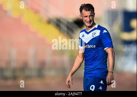 Mantoue, Italie. 10 août, 2019 Salutations distinguées : Alfredo de Brescia Calcio cherche sur lors de la pré-saison match amical entre Brescia et Real Valladolid CF. Brescia 2-1 sur le Real Valladolid CF. Credit : Nicolò Campo/Alamy Live News Banque D'Images