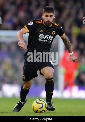 Ruben Neves de Wolverhampton Wanderers en action au cours de la Premier League match entre Wolverhampton Wanderers et Norwich City à Carrow Road Staduim à Norwich.Score final ; Norwich City 1:2 Wolverhampton Wanderers. Banque D'Images