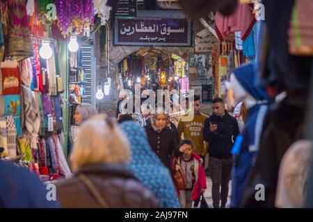 Israël. Mar 27, 2019. Israël 2019 Israël : Impressions - Mars/Avril 2019 - Jérusalem Altstadt/Markt/Marché | Conditions de crédit dans le monde entier : dpa/Alamy Live News Banque D'Images