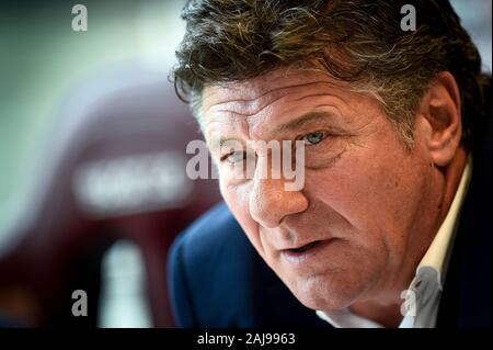 Turin, Italie. 21 août, 2019 : Walter Mazzarri, l'entraîneur-chef de Torino FC, prend la parole lors d'une conférence de presse à la veille de la ronde éliminatoire UEFA Europa League match de football entre Torino FC et Wolverhampton Wanderers. Credit : Nicolò Campo/Alamy Live News Banque D'Images