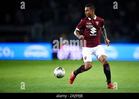 Turin, Italie. 22 août, 2019 : Armando Izzo de Torino FC en action au cours de l'UEFA Europa League football match éliminatoire entre Torino FC et Wolverhampton Wanderers FC. Wolverhampton Wanderers FC a gagné 3-2 au Torino FC. Credit : Nicolò Campo/Alamy Live News Banque D'Images