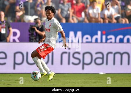 Florence, Italie. 14 Septembre, 2019 : Juan Cuadrado de la Juventus en action au cours de la série d'un match de football entre la Fiorentina et la Juventus. Le match s'est terminé dans une égalité de 0-0. Credit : Nicolò Campo/Alamy Live News Banque D'Images