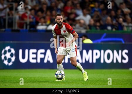 Milan, Italie. 17 Septembre, 2019 : Josef Husbauer de SK Slavia Praha en action lors de la Ligue des Champions, match de football entre le FC Internazionale et SK Slavia Praha. Le match s'est terminé dans un match nul 1 à 1. Credit : Nicolò Campo/Alamy Live News Banque D'Images