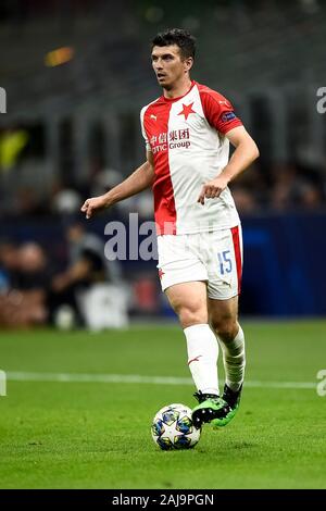 Milan, Italie. 17 Septembre, 2019 : Ondrej Kudela de SK Slavia Praha en action lors de la Ligue des Champions, match de football entre le FC Internazionale et SK Slavia Praha. Le match s'est terminé dans un match nul 1 à 1. Credit : Nicolò Campo/Alamy Live News Banque D'Images