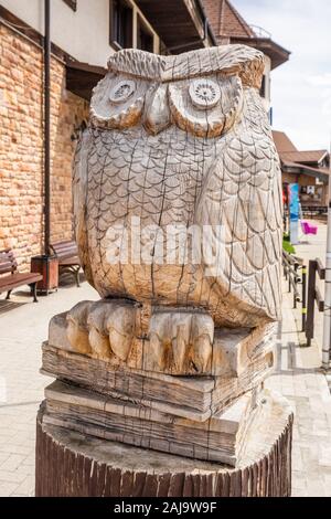 Sochi, Russie - 11 MAI 2019 : Owl statue près de Sotchi. Banque D'Images