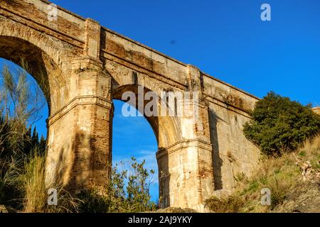 Arroyo Aquaduct de Don Ventura, la province de Malaga, Espagne Banque D'Images