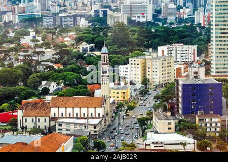 Vue aérienne de Curitiba, Parana, Brésil État. Banque D'Images