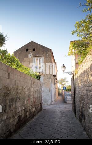 L'architecture et les petites rues de la ville de Sorrento en italie Banque D'Images