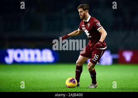 Turin, Italie - 21 Décembre, 2019 : Cristian Ansaldi de Torino FC en action au cours de la série d'un match de football entre Torino FC et SPAL. SPAL 2-1 sur Torino FC. Credit : Nicolò Campo/Alamy Live News Banque D'Images