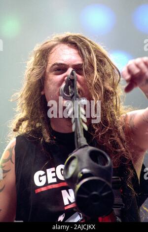 Milan en Italie, du 07-08 juillet 1994, fête de la musique live concerts onoria "1994" à l'Aquatica Park : Le chanteur du groupe Sepultura, Max Cavalera ,pendant le concert Banque D'Images