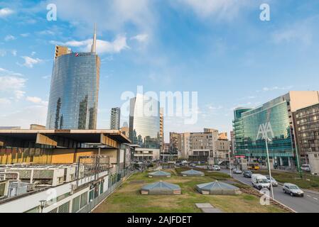 Milan, Italie. Gae Aulenti carré avec la plus haute tour de l'Italie. Quartier financier important Banque D'Images