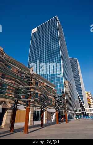 L'art contemporain et gratte-ciel de verre à Regina, Saskatchewan, Canada Banque D'Images